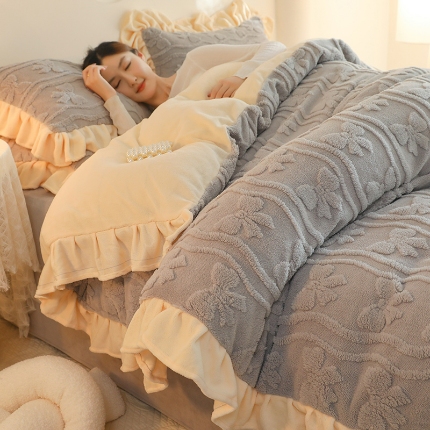 91家纺网 家纺一手货源 找家纺 （总）首尔家纺 2024新款牛奶绒花边款四件套塔芙绒雕花款韩版四件套蝴蝶结系列（提供买家秀）