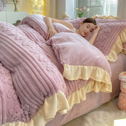 91家纺网 家纺一手货源 找家纺 （总）首尔家纺 2024新款牛奶绒花边款四件套塔芙绒雕花款韩版四件套蝴蝶结系列（提供买家秀）