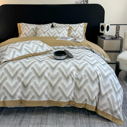 91家纺网 家纺一手货源 找家纺 帅露家纺 2025新款全棉轻奢加厚磨毛纽扣款四件套 莫德尔