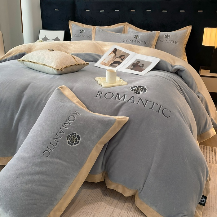 91家纺网 家纺一手货源 找家纺 （总）苏米娜2025秋冬230g9斤全消光牛奶绒双拼绣花四件套绒宽边被套高端轻奢山茶花系列