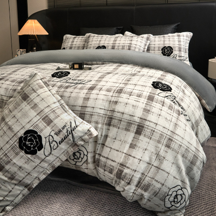 91家纺网 家纺一手货源 找家纺 （总）狂想家 2025新款轻奢风牛奶绒印花四件套