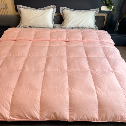 91家纺网 家纺一手货源 找家纺 静若居 2024新款方格提花双层羽绒被壳爆款推荐羽绒被壳厂家直销 西西里粉玉2