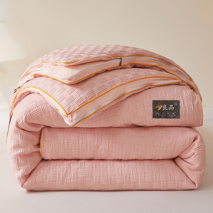 91家纺网 家纺一手货源 找家纺 易博被业 热卖类针织提花格子母被 嫩粉