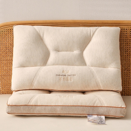 91家纺网 家纺一手货源 找家纺 （总）乐可 2024新款轻奢羊绒蚕咝枕枕头枕芯-风格一