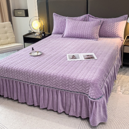 91家纺网 家纺一手货源 找家纺 （总）佰诗特 纯色牛奶绒夹棉床盖三件套简约加棉加厚立体雕花绒织带款床盖四件套