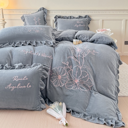 91家纺网 家纺一手货源 找家纺 （总）【苏东来】高端韩版加厚少女心法式公主风牛奶绒刺绣四件套小清新兔毛绒法莱绒床盖被套床单            