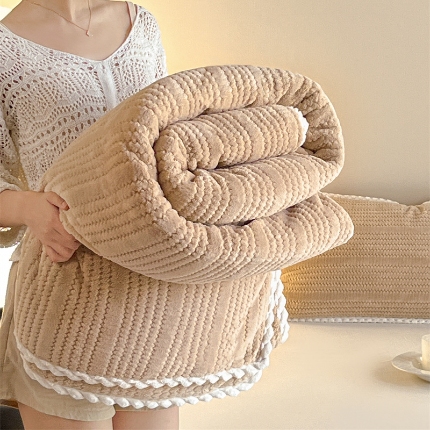 91家纺网 家纺一手货源 找家纺 （总）欧邦 新款提花针织绒牛奶绒铂金系列毛毯毯子