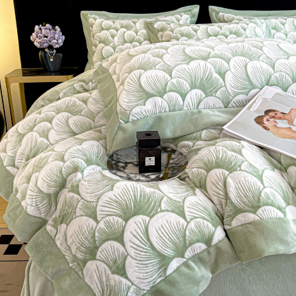 91家纺网 家纺一手货源 找家纺 （总）芷卧 2025新款高克重A类全拼角立体雕花绒牛奶绒四件套