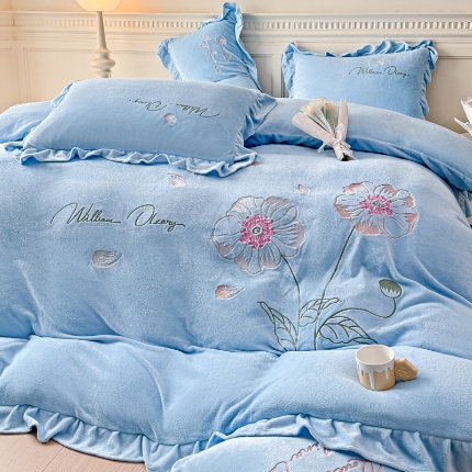 91家纺网 家纺一手货源 找家纺 （总）【苏东来】高端韩版加厚少女心法式公主风牛奶绒刺绣四件套小清新兔毛绒法莱绒床盖被套床单  