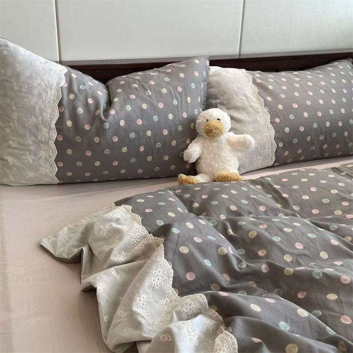 91家纺网 家纺一手货源 找家纺 2024新款全棉印花双层纱四件套--蕾丝花边款 宝珠