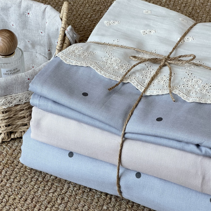 91家纺网 家纺一手货源 找家纺 2024新款全棉印花双层纱四件套--蕾丝花边款 多肉蓝莓