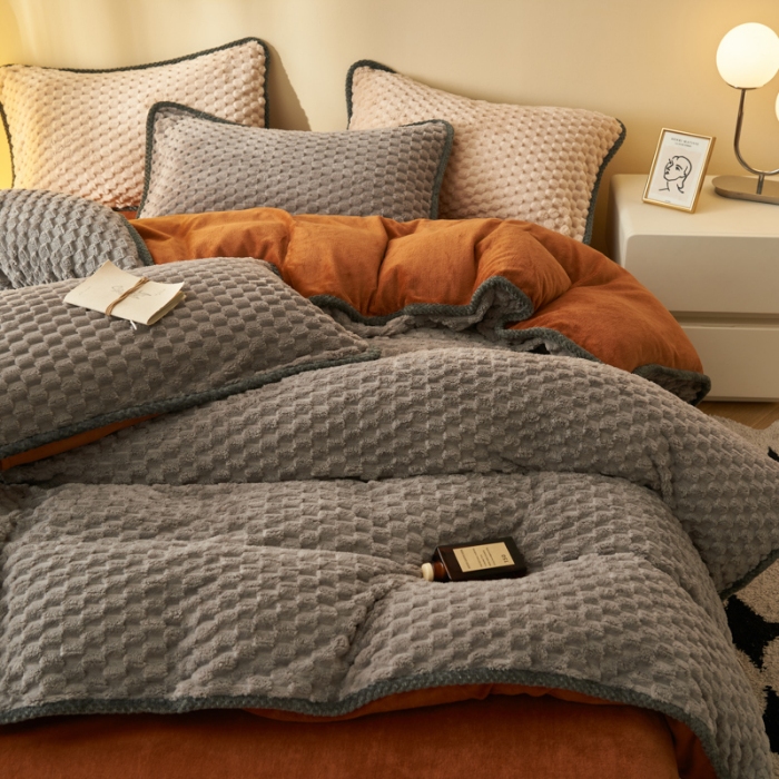 91家纺网 家纺一手货源 找家纺 （总）吾诺 2024 大豆豆绒可拆洗冬被二合一被子牛奶绒冬被被芯