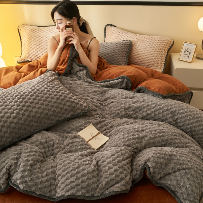 91家纺网 家纺一手货源 找家纺 （总）吾诺 2024 大豆豆绒可拆洗冬被二合一被子牛奶绒冬被被芯