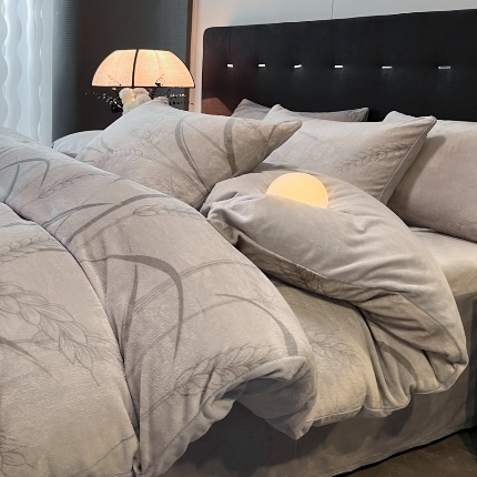 91家纺网 家纺一手货源 找家纺 （总）经年 2025新款牛奶绒四件套-风吹麦香