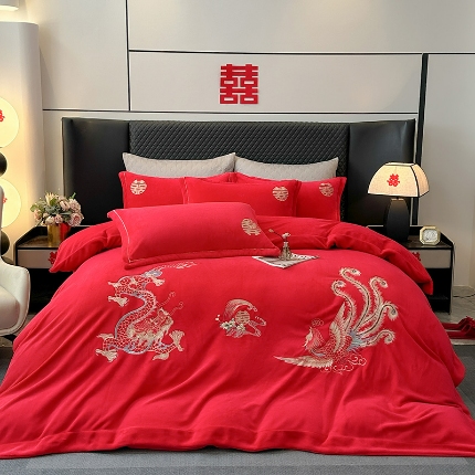 91家纺网 家纺一手货源 找家纺 2025秋冬新款高克重9斤全消光牛奶绒大红结婚婚庆四件套大红色龙凤刺绣婴儿绒绒四件套（含精美手提袋）