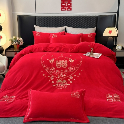 91家纺网 家纺一手货源 找家纺 2025秋冬新款高克重9斤全消光牛奶绒大红结婚婚庆四件套大红色龙凤刺绣婴儿绒绒四件套（含精美手提袋）