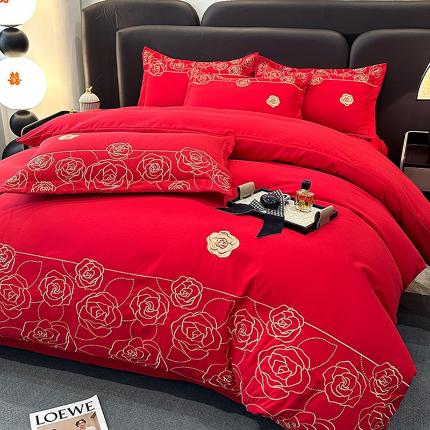 91家纺网 家纺一手货源 找家纺 富宁家纺 2025新款高端时尚大红色婚庆刺绣木锦棉四件套【提供买家秀】花开浪漫