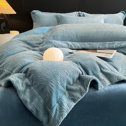 新方向 2025新款全消光A类烂花牛奶绒四件套-雨纱暮歌 雨纱暮歌-宾利兰