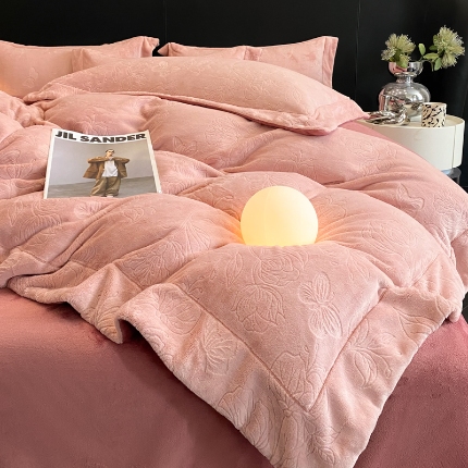 新方向 2025新款全消光A类烂花牛奶绒四件套-蝴蝶戏花 蝴蝶戏花-浅豆沙