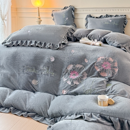 91家纺网 家纺一手货源 找家纺 （总）【苏东来】高端韩版花边加厚少女心法式公主风大版花卉牛奶绒刺绣贴布绣四件套小清新兔毛绒法莱绒床盖被套床单床裙款