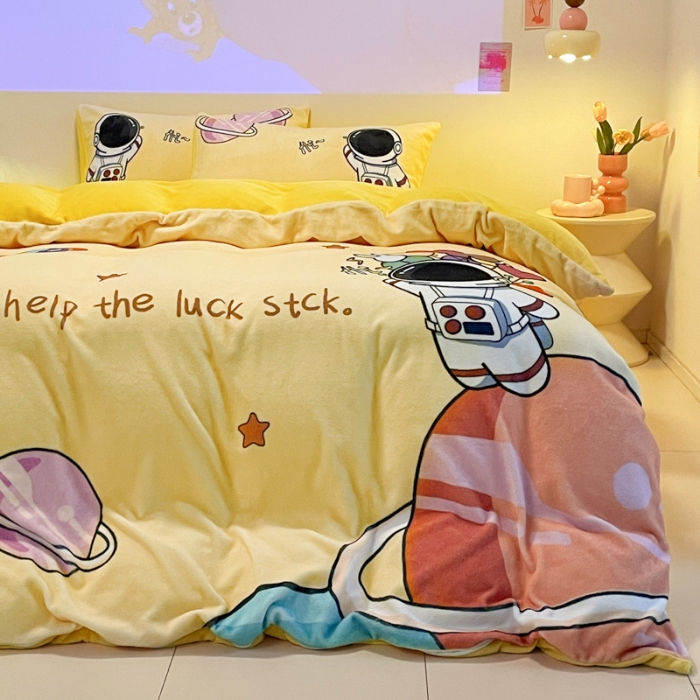 91家纺网 家纺一手货源 找家纺 （总）控价 2025年新款240克全消光A类儿童牛奶绒四件套-太空行