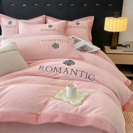 （总）2025秋冬230g9斤全消光牛奶绒双拼绣花四件套绒宽边被套高端轻奢山茶花系列