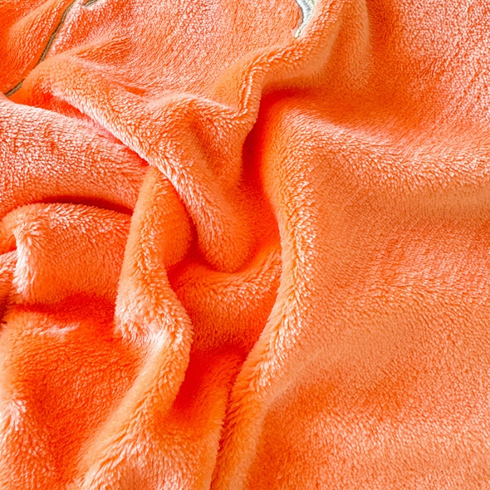 91家纺网 家纺一手货源 找家纺 （总）2025秋冬新款230g立体花朵全消光牛奶绒床盖四件套11斤重加厚婴儿绒法莱绒床裙款床盖款四件套