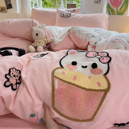 眠帛家居 2024新款加厚磨毛水洗棉毛巾绣加印大版卡通四件套 猫宝