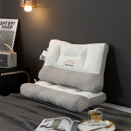 91家纺网 家纺一手货源 找家纺 （总）亦帆枕芯 2024新款乳胶按摩反牵引枕 乳胶按摩反牵引枕48x74cm