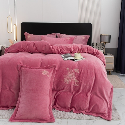 91家纺网 家纺一手货源 找家纺 （总）牛奶绒宝宝水晶绒法莱冰岛绒简约轻奢织带保暖冬季保温四件套尚墨