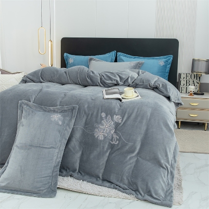 91家纺网 家纺一手货源 找家纺 （总）牛奶绒宝宝水晶绒法莱冰岛绒简约轻奢织带保暖冬季保温四件套尚墨