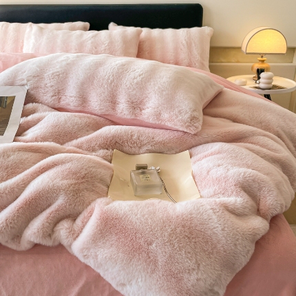 91家纺网 家纺一手货源 找家纺 （总）2025年新款 高克重 短毛兔兔绒牛奶绒床裙四件套-9.5斤 拉格系列
