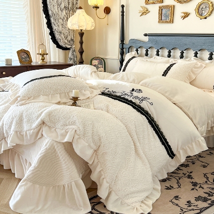 91家纺网 家纺一手货源 找家纺 （总）乐朵家居 2025秋冬 欧若拉 牛奶绒床单款床盖款四件套（控价单278夹棉318）