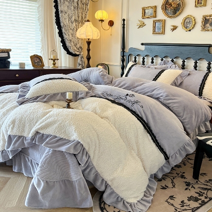 91家纺网 家纺一手货源 找家纺 （总）乐朵家居 2025秋冬 欧若拉 牛奶绒床单款床盖款四件套（控价单278夹棉318）