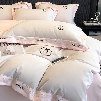91家纺网 家纺一手货源 找家纺 秋冬加厚超细旦超柔长绒棉磨毛刺绣四件套100%纯棉全棉床品 香槟银拼粉-华尔兹-超细旦超柔长绒棉