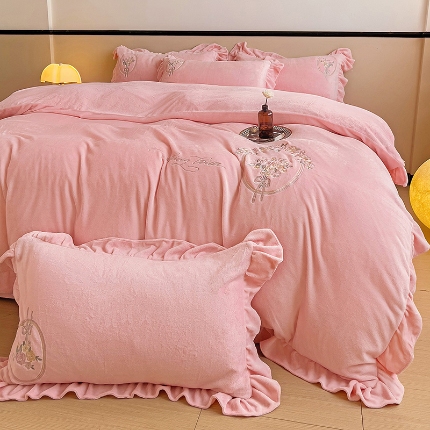 91家纺网 家纺一手货源 找家纺 （总）星尚家纺 2024全消光230gA类牛奶绒绣花四件套刺绣加厚保暖牛奶绒-伊莉雅