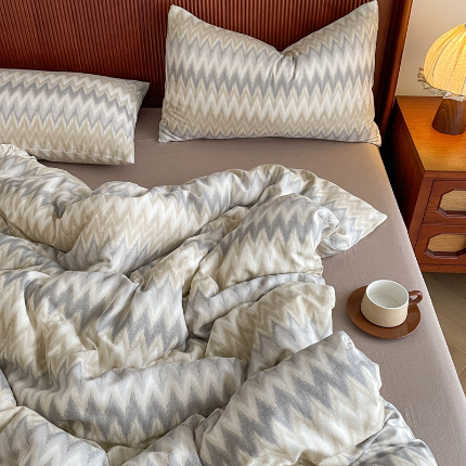 91家纺网 家纺一手货源 找家纺 （总）一比一家纺 2025新款全棉母婴级抗菌有氧全棉双层纱亲肤全棉小清新印花三件套四件套