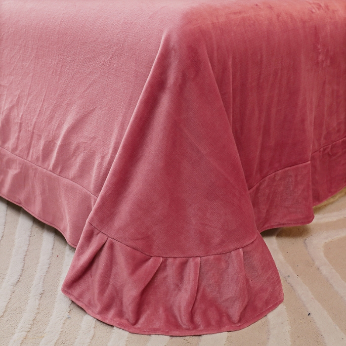 91家纺网 家纺一手货源 找家纺 2026大版花卉牛奶绒四件套小香风高克重加厚兔毛绒240g牛奶绒工艺款刺绣花四件套婴儿宝宝兔兔绒法莱金貂绒刺绣花四件套   莫娜花园-豆沙红