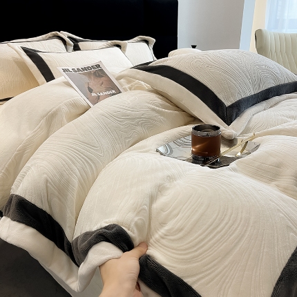 91家纺网 家纺一手货源 找家纺 （总）极简 2024新款雕花牛奶绒宽边四件套