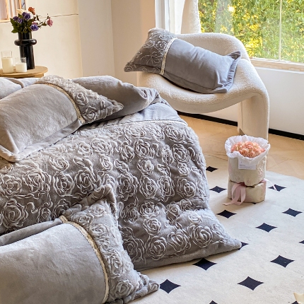 91家纺网 家纺一手货源 找家纺 （总）庭笙 新款高克重牛奶绒/兔毛立体玫瑰四件套-玫瑰的故事