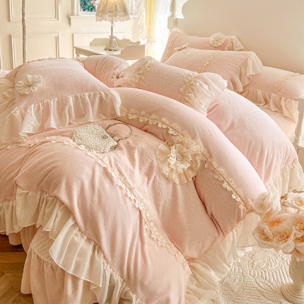 91家纺网 家纺一手货源 找家纺 乐朵家居 2024新款 梦妮莎 牛奶绒床单款床盖款四件套 玉（控价 单269 夹棉299）