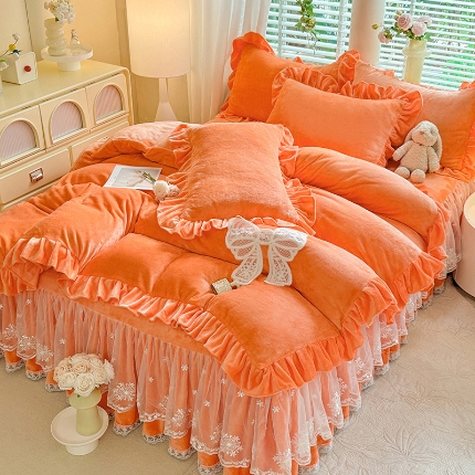 91家纺网 家纺一手货源 找家纺 （总）2025秋冬新款230g全消光牛奶绒床裙款四件套纯色蕾丝花边刺绣床裙款床盖款法莱绒婴儿绒金貂绒四件套