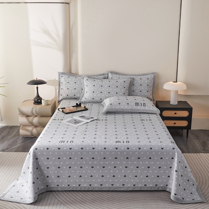 91家纺网 家纺一手货源 找家纺 莎果家纺 2025秋冬一面天丝一面绒高温砂洗床盖三件套 怦然心动-灰