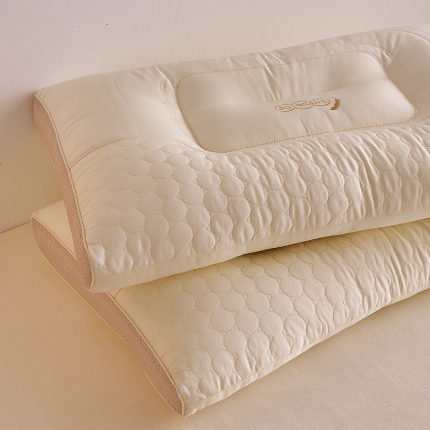 91家纺网 家纺一手货源 找家纺 （总）乐可 2024新款金丝豆护颈枕枕头枕芯