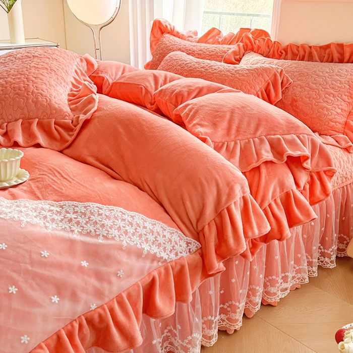 91家纺网 家纺一手货源 找家纺 苏米娜2024秋冬新款220g全消光牛奶绒床盖四件套12斤重加厚婴儿绒法莱绒床裙款床盖款四件套 浪漫花语—艾玛橙