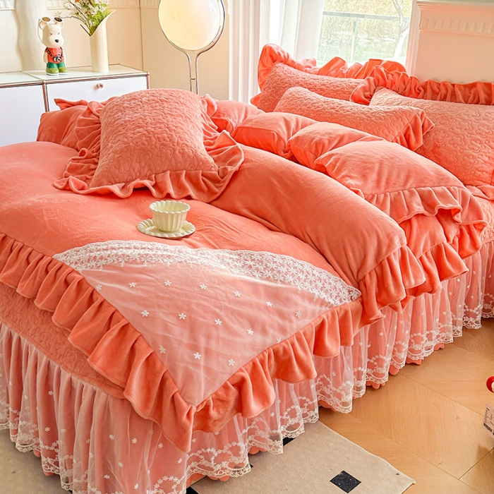 91家纺网 家纺一手货源 找家纺 苏米娜2024秋冬新款220g全消光牛奶绒床盖四件套12斤重加厚婴儿绒法莱绒床裙款床盖款四件套 浪漫花语—艾玛橙
