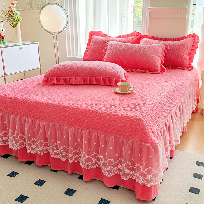 91家纺网 家纺一手货源 找家纺 苏米娜2024秋冬新款220g全消光牛奶绒床盖四件套12斤重加厚婴儿绒法莱绒床裙款床盖款四件套   浪漫花语—豆沙红