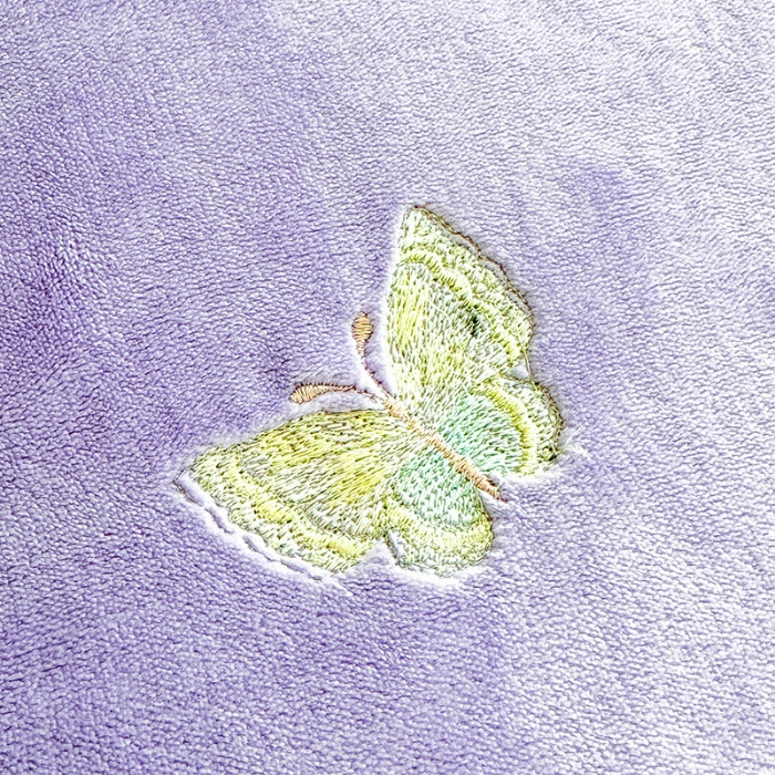 91家纺网 家纺一手货源 找家纺 苏米娜2024秋冬新款230g法式公主粉少女心牛奶绒四件套法莱绒金貂绒兔兔绒牛奶绒床裙款四件套蝴蝶花绒床盖款四件套  蝶恋花—梦幻紫 