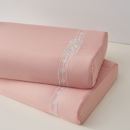 91家纺网 家纺一手货源 找家纺 （总）乐可 2024新款刺绣乳胶枕枕头枕芯