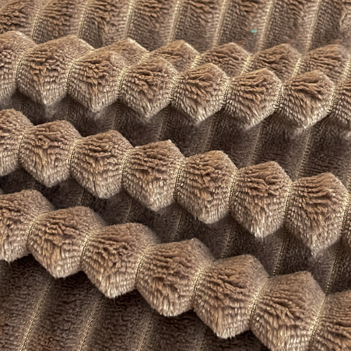 91家纺网 家纺一手货源 找家纺 （总）一帆毯业 2024新款抽条压缩代发抽空跨境外贸260克兔毛珊瑚法兰绒空调毯子抽条毛毯简约牛奶绒盖毯